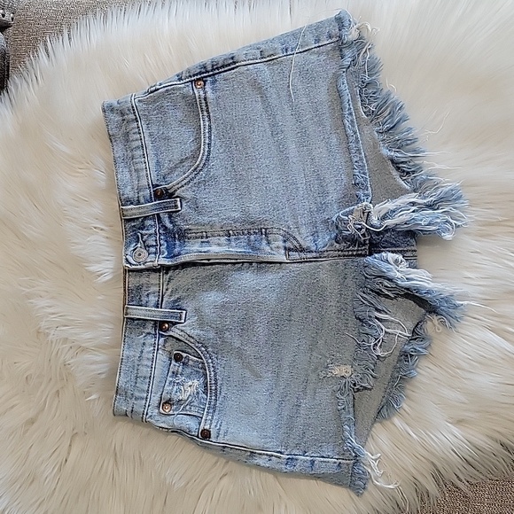 Levis 501 Shorts - Picture 1 of 4